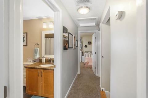 20 El Caney Rd, Worcester, MA 01603 photo 22