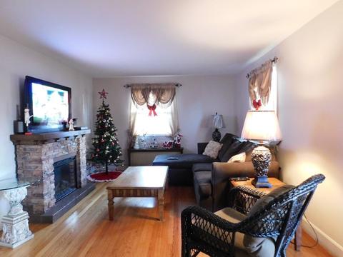 83 Wilton St, Springfield, MA 01109 photo 3