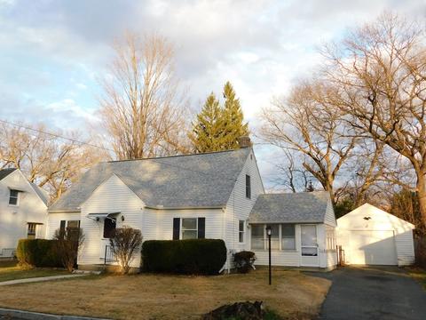 83 Wilton St, Springfield, MA 01109 photo 2