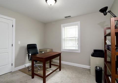 130 Benz St, Springfield, MA 01118 photo 36