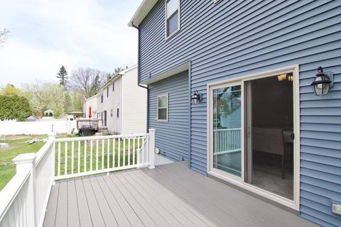 130 Benz St, Springfield, MA 01118 photo 3