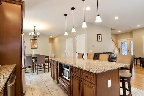 130 Benz St, Springfield, MA 01118 photo 8