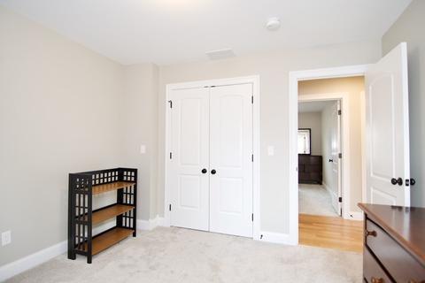 130 Benz St, Springfield, MA 01118 photo 40