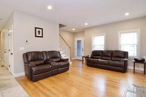 130 Benz St, Springfield, MA 01118 photo 17