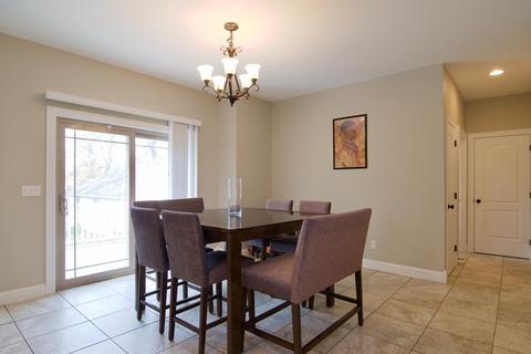 130 Benz St, Springfield, MA 01118 photo 12