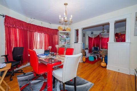 9 Caroline St, Worcester, MA 01604 photo 8