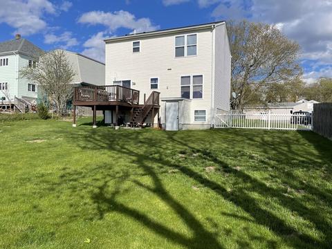 143 Guild St, Fall River, MA 02724 photo 4