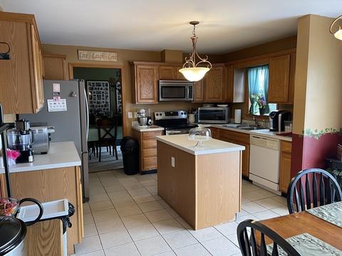 143 Guild St, Fall River, MA 02724 photo 10