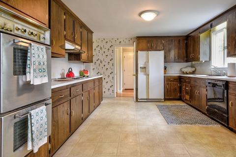 17 Colonial Rd, Dover, MA 02030 photo 6
