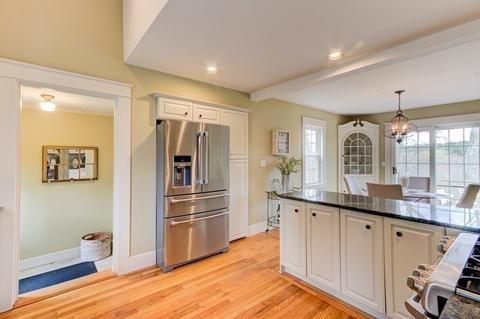 5 Russell Ave, Upton, MA 01568 photo 8
