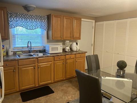 41 Beaudry St, Springfield, MA 01151 photo 8