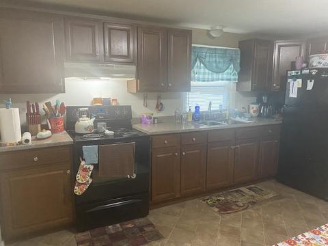 41 Beaudry St, Springfield, MA 01151 photo 13