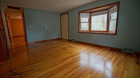32 N Brook Rd, Springfield, MA 01119 photo 9