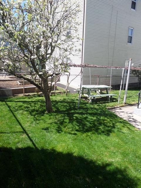 142 Jencks St, Fall River, MA 02723 photo 3