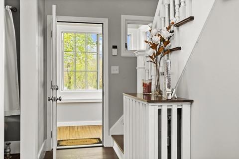 11 S Edlin St, Worcester, MA 01603 photo 6
