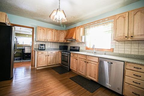 62 Ashton St, Everett, MA 02149 photo 5