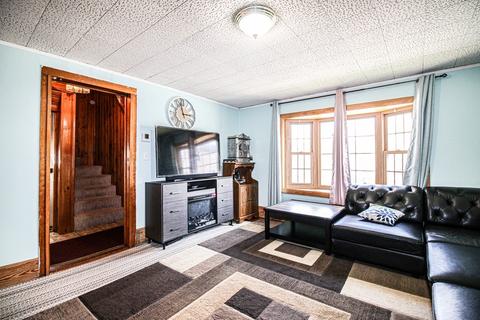 62 Ashton St, Everett, MA 02149 photo 3
