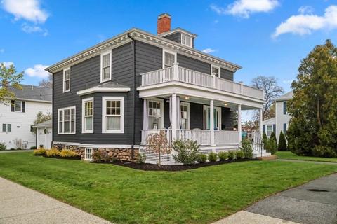 23 Corning St, Beverly, MA 01915 photo 2