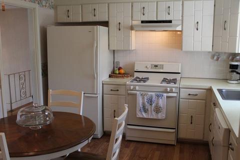 16 Flintlock Ln, Dedham, MA 02026 photo 4