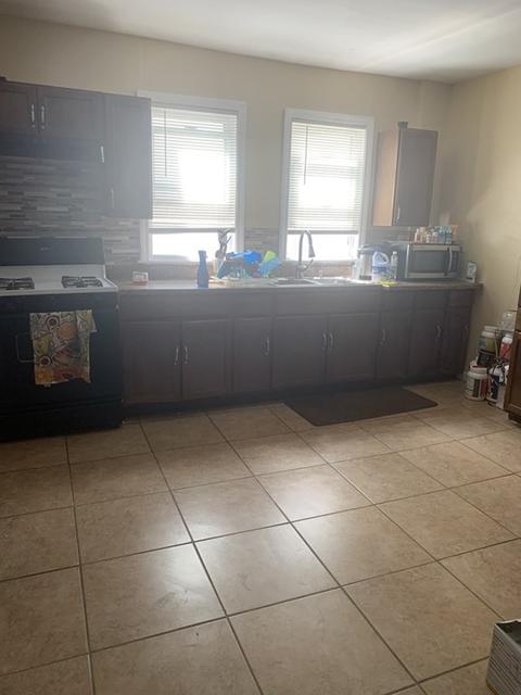 97 Bristol St, Springfield, MA 01109 photo 8