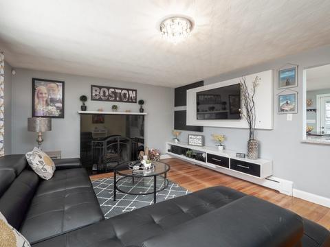31 Pershing Ave, Framingham, MA 01702 photo 9