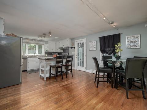 31 Pershing Ave, Framingham, MA 01702 photo 4