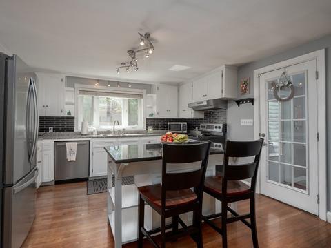 31 Pershing Ave, Framingham, MA 01702 photo 7