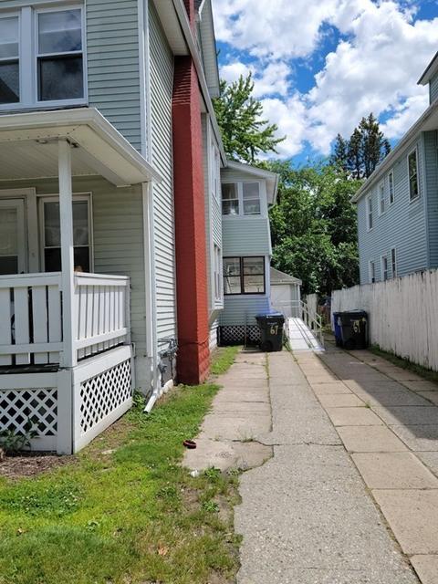 67 Kensington Ave, Springfield, MA 01108 photo 3