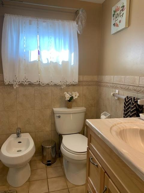 1282 Globe St, Fall River, MA 02721 photo 9