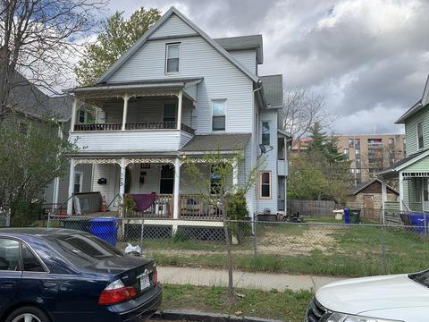 173 Marion St, Springfield, MA 01109 photo 2
