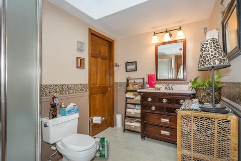 37 Eliot St, Canton, MA 02021 photo 12
