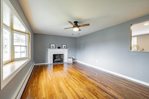5 Harvey St, Chicopee, MA 01020 photo 8