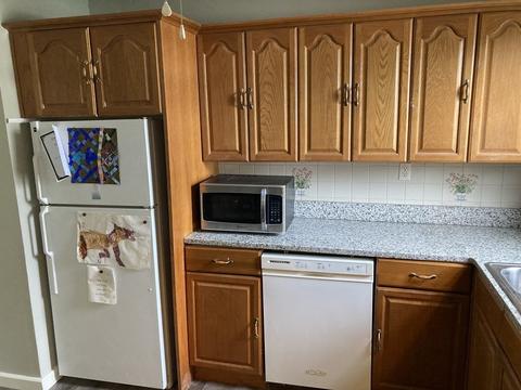 26 Hayes St, Woonsocket, RI 02895 photo 5