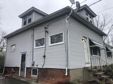 26 Hayes St, Woonsocket, RI 02895 photo 3