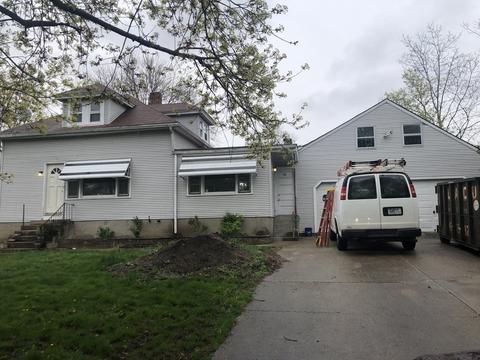 26 Hayes St, Woonsocket, RI 02895 photo 2