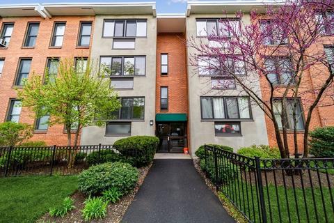 28 Juniper St #80, Brookline, MA 02445 photo 1