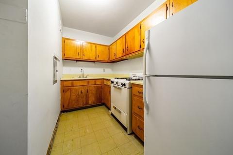 28 Juniper St #80, Brookline, MA 02445 photo 12