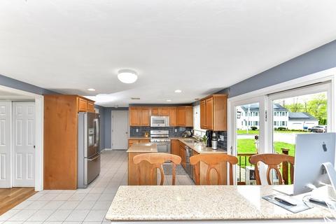 71 Concetta Sass Dr, Randolph, MA 02368 photo 8