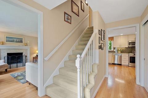 22 Spring Valley Rd, Methuen, MA 01844 photo 5
