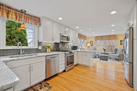 22 Spring Valley Rd, Methuen, MA 01844 photo 12