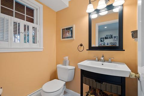22 Spring Valley Rd, Methuen, MA 01844 photo 16
