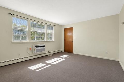 30 School St, Danvers, MA 01923 photo 4