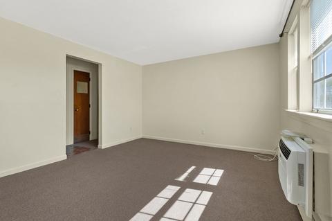 30 School St, Danvers, MA 01923 photo 5