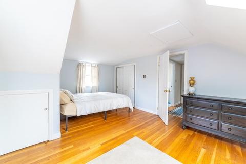 30 Willow Rd, Marblehead, MA 01945 photo 11