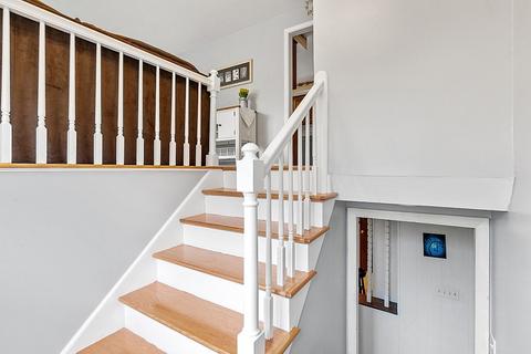 7 Dana Rd, Maynard, MA 01754 photo 4