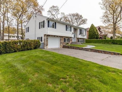 520 Norman St, Fall River, MA 02721 photo 2