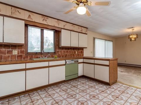 520 Norman St, Fall River, MA 02721 photo 18