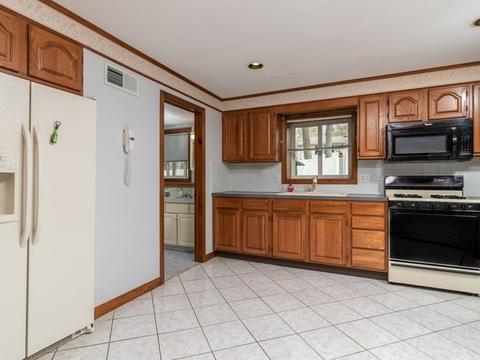520 Norman St, Fall River, MA 02721 photo 33