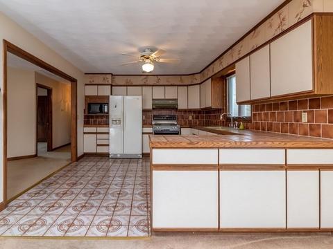 520 Norman St, Fall River, MA 02721 photo 17