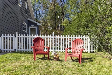 207 Hamilton St, Worcester, MA 01604 photo 4